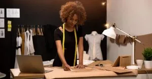 The Best Online Associate's Degrees in Fashion Merchandising